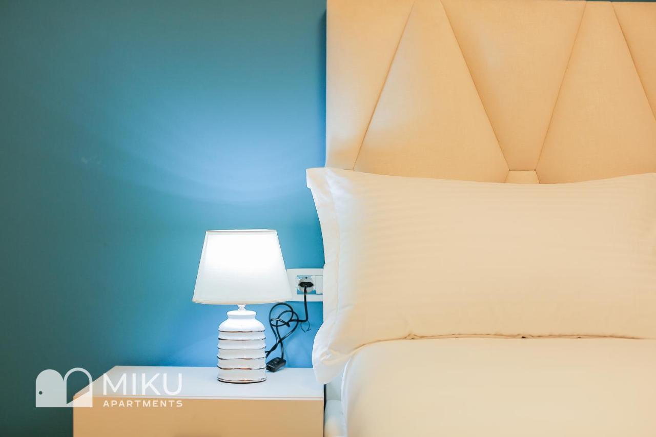 Miku Apartment - Glamorous 1Bedroom Apartment At Olympic Residence Tirana Exterior photo