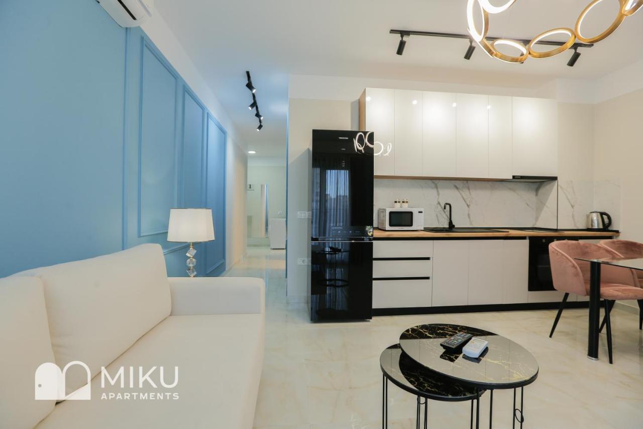 Miku Apartment - Glamorous 1Bedroom Apartment At Olympic Residence Tirana Exterior photo