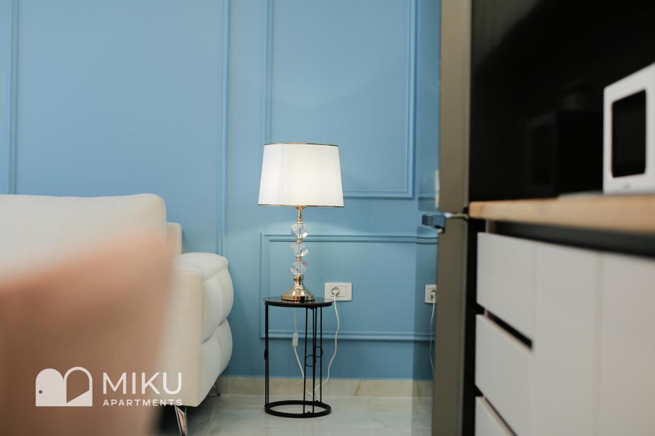 Miku Apartment - Glamorous 1Bedroom Apartment At Olympic Residence Tirana Exterior photo