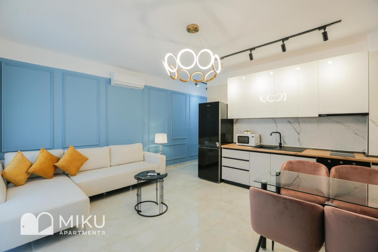 Miku Apartment - Glamorous 1Bedroom Apartment At Olympic Residence Tirana Exterior photo